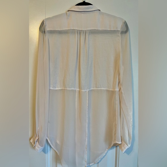 Free People Draped Ivory High Low Long Sleeve Button Down Blouse Sz XS NWOT’s - Picture 2 of 3